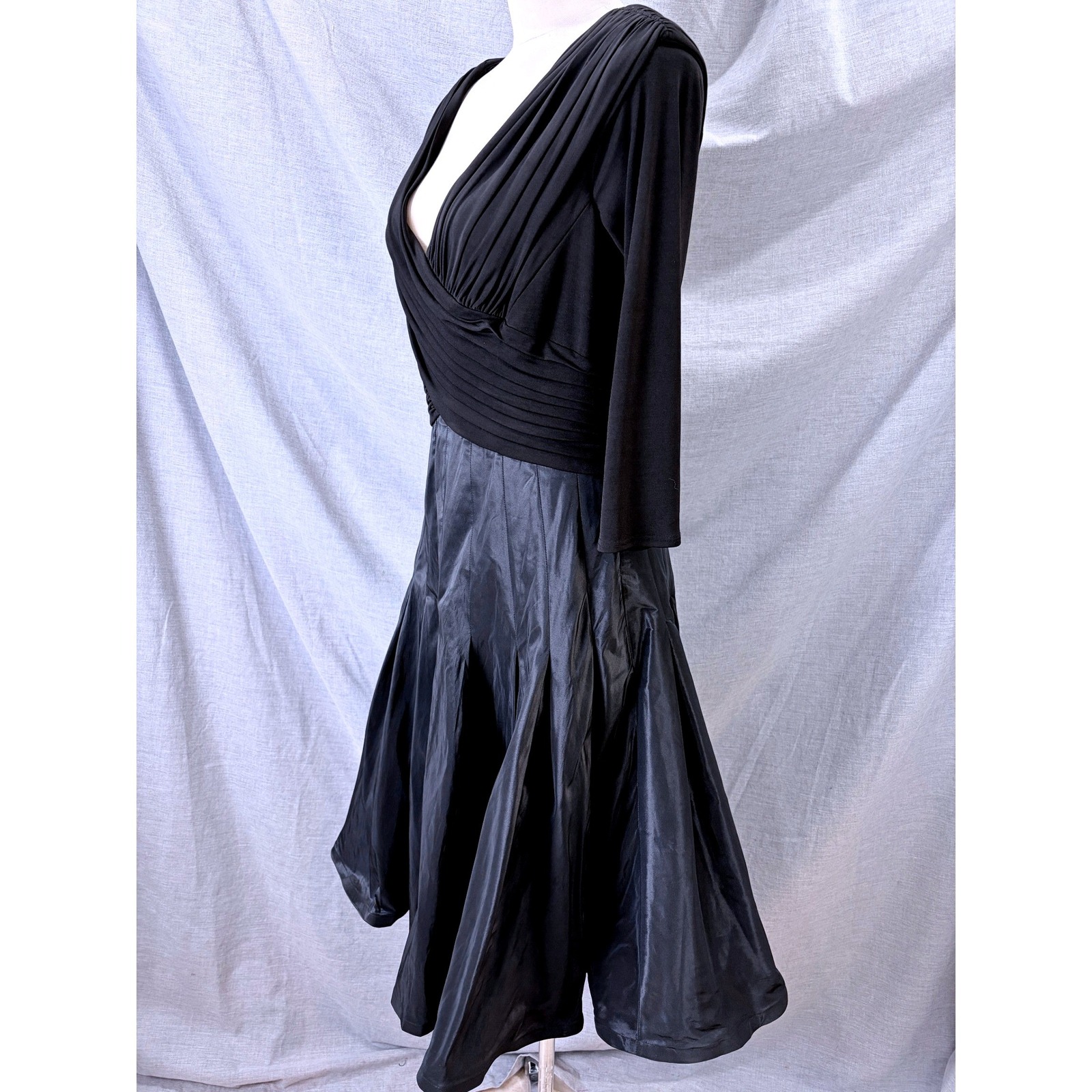 Vintage Tadashi Black Deep V Surplice Silk Skirt Midi Dress 12 Y2k Formal